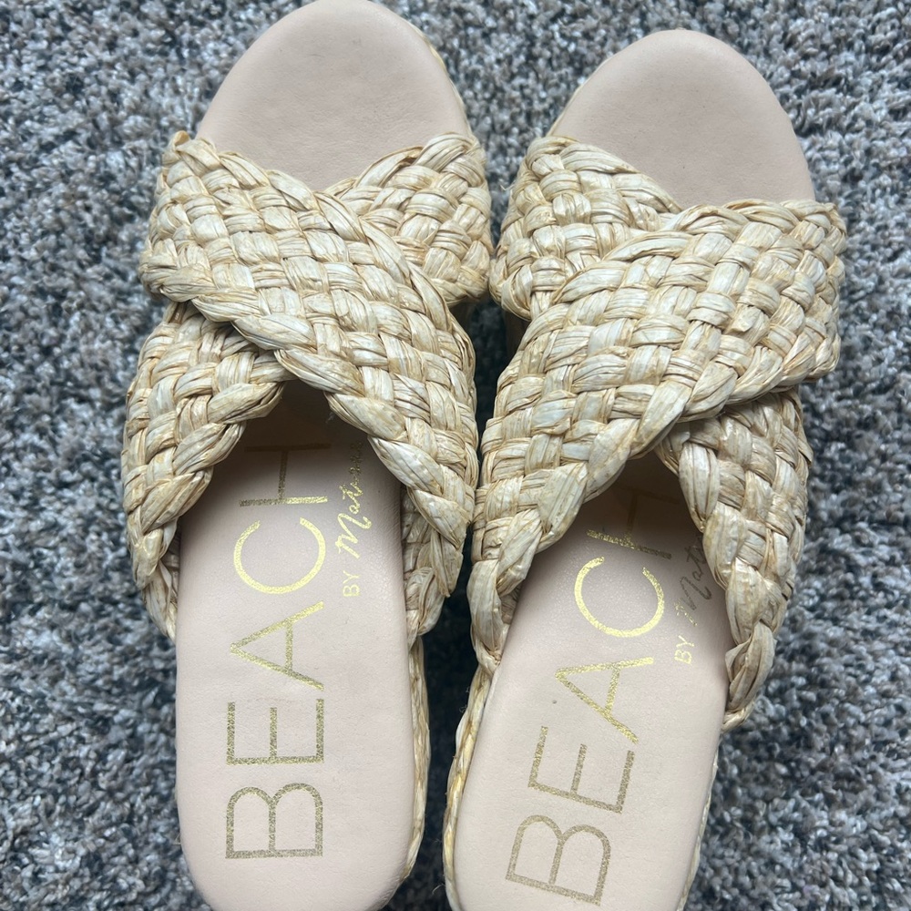 Women's Beach Sandals.